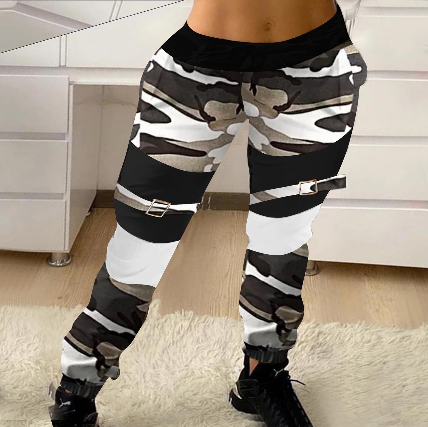 Fashionable camouflage printed casual pants