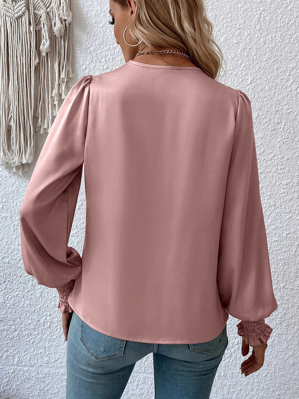 Women's Elegant Women's V-neck Lantern Sleeve Style Solid Color Shirt